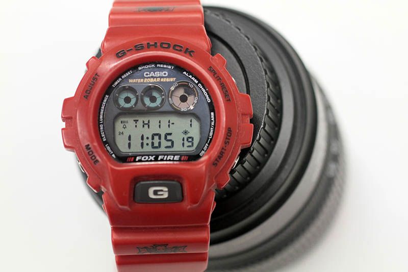 G-SHOCK DW-6900 レッド Casio G Shock DW-6900TR-4 30th Anniversary DW6900 Series